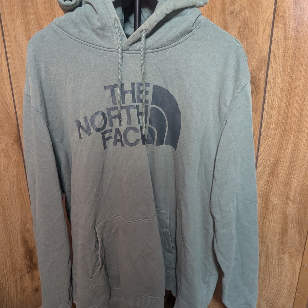 The North Face Men's Hoodie - Olive